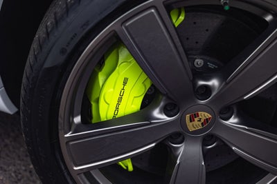 2023 Porsche Cayenne E-Hybrid Coupe Turbo S