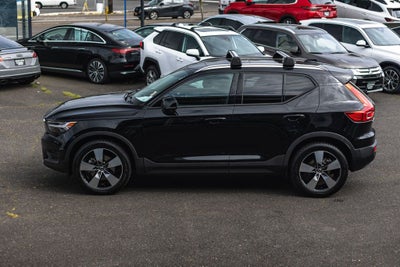 2019 Volvo XC40 Momentum