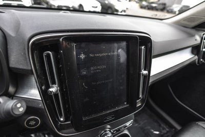 2019 Volvo XC40 Momentum
