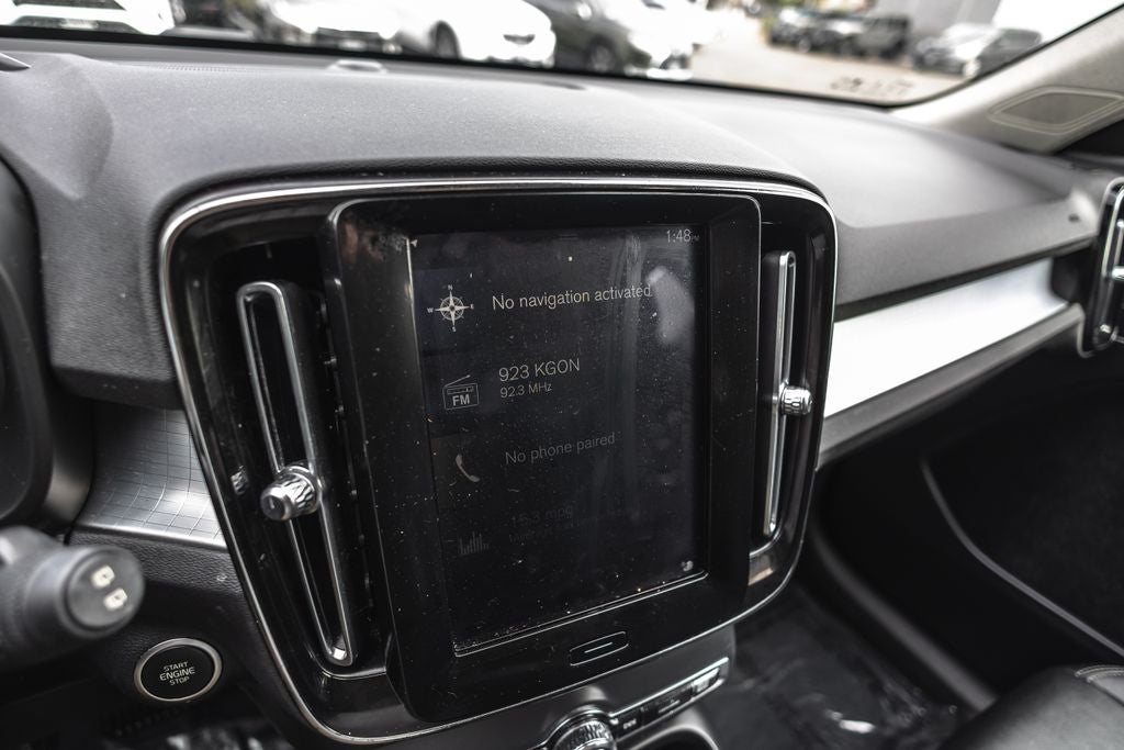 2019 Volvo XC40 Momentum