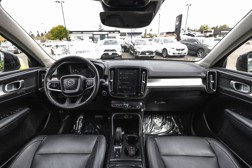 2019 Volvo XC40 Momentum