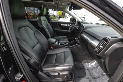 2019 Volvo XC40 Momentum