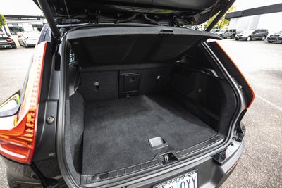 2019 Volvo XC40 Momentum