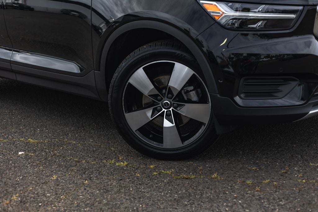 2019 Volvo XC40 Momentum