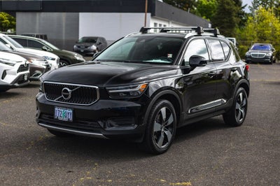 2019 Volvo XC40 Momentum