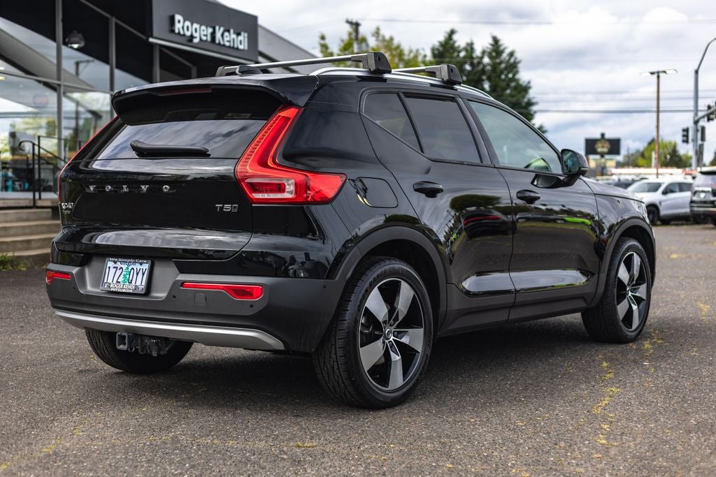 2019 Volvo XC40 Momentum