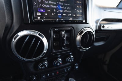 2017 Jeep Wrangler Unlimited Sahara 4x4