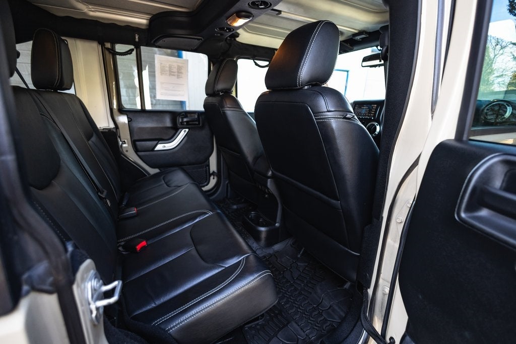 2017 Jeep Wrangler Unlimited Sahara 4x4