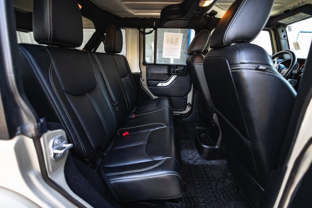 2017 Jeep Wrangler Unlimited Sahara 4x4