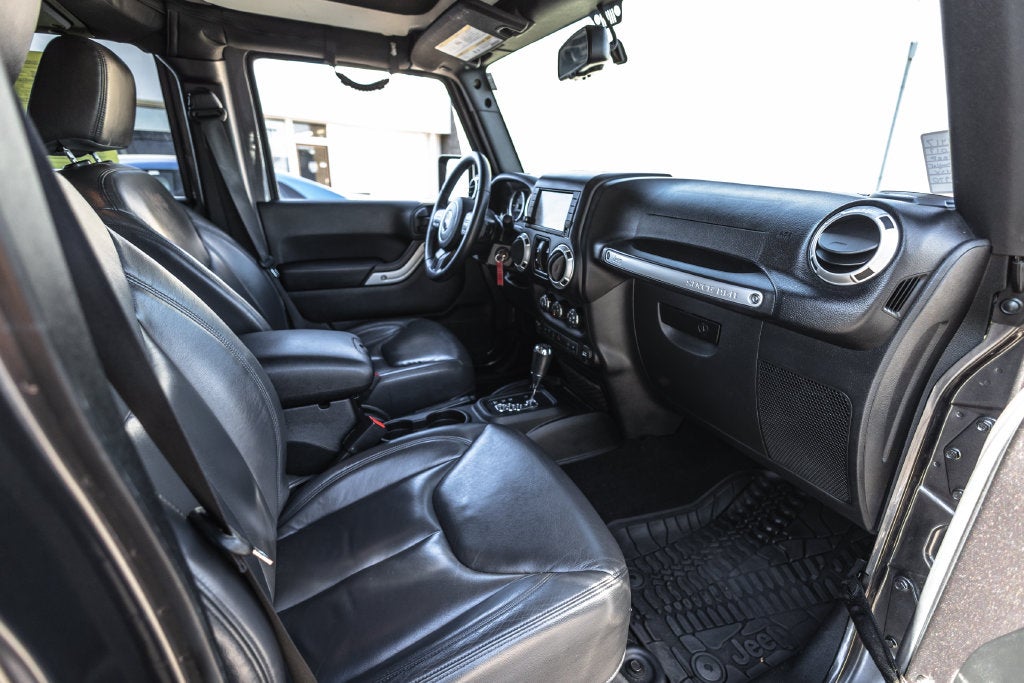 2017 Jeep Wrangler Unlimited Sahara 4x4