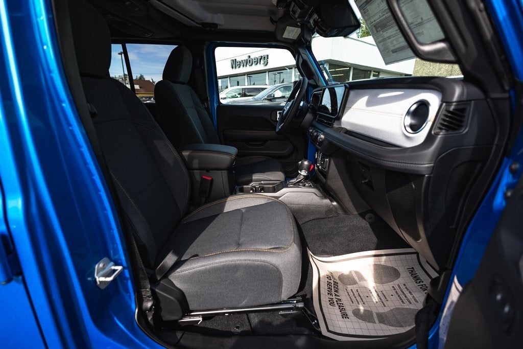 2025 Jeep Wrangler WRANGLER 4-DOOR SAHARA