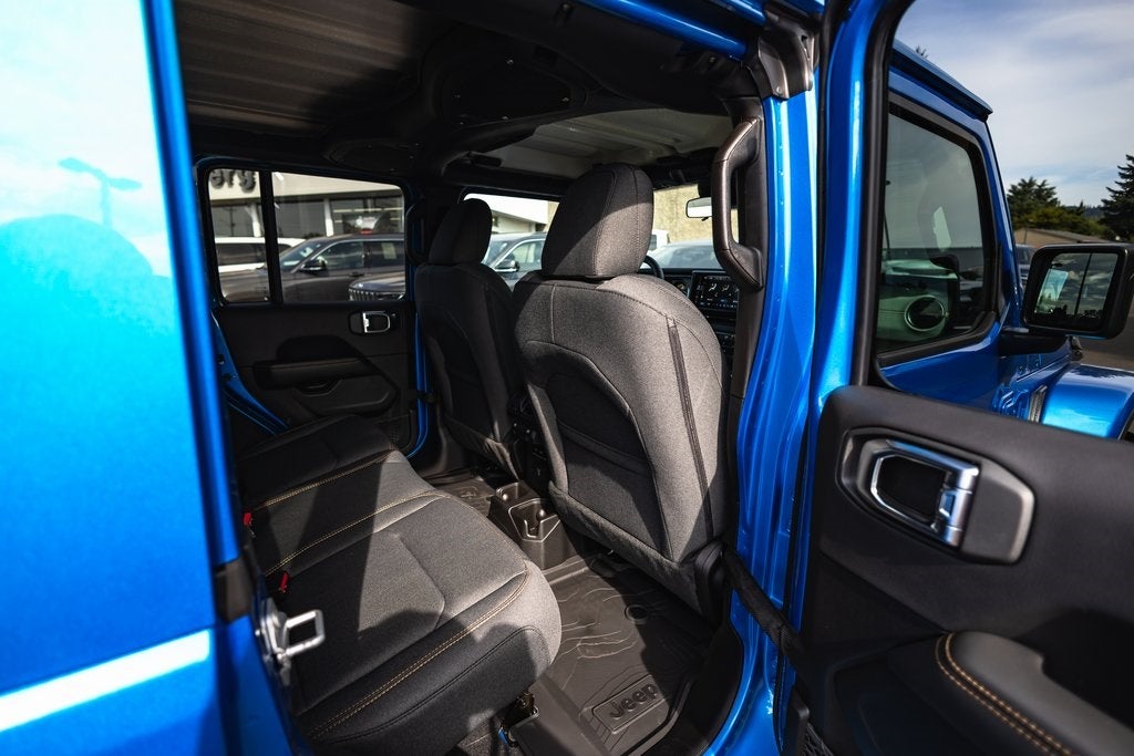 2025 Jeep Wrangler WRANGLER 4-DOOR SAHARA