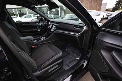 2025 Jeep Grand Cherokee GRAND CHEROKEE LAREDO X 4X4