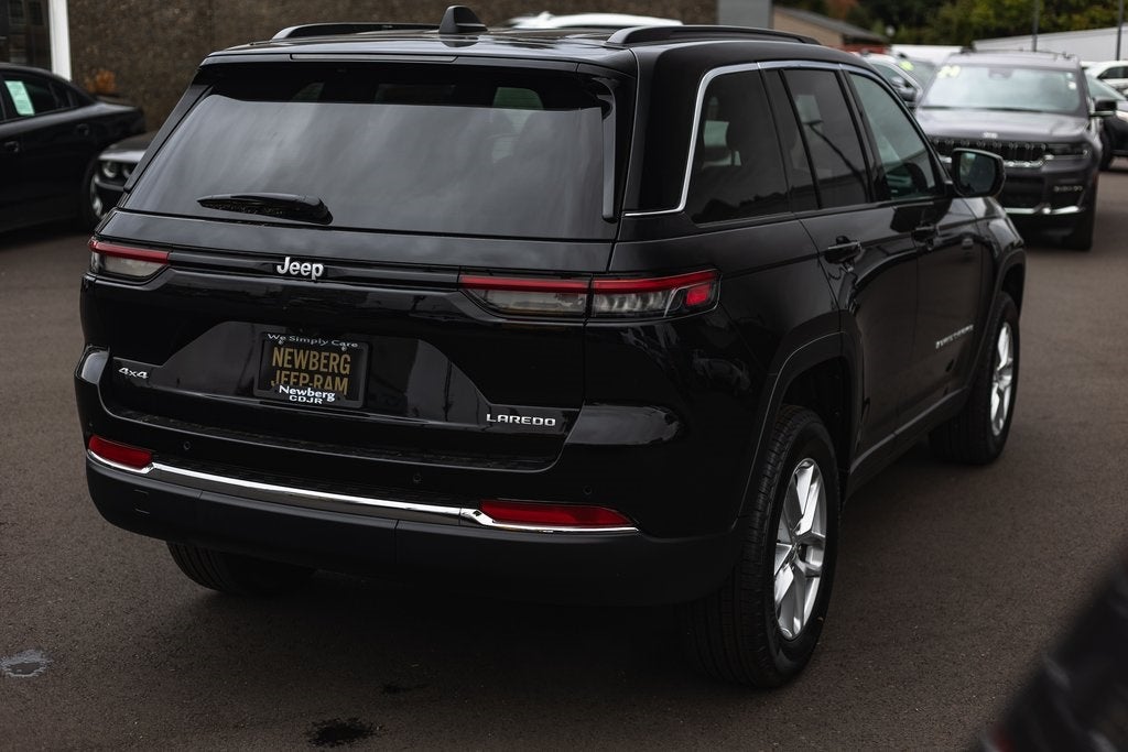 2025 Jeep Grand Cherokee GRAND CHEROKEE LAREDO X 4X4