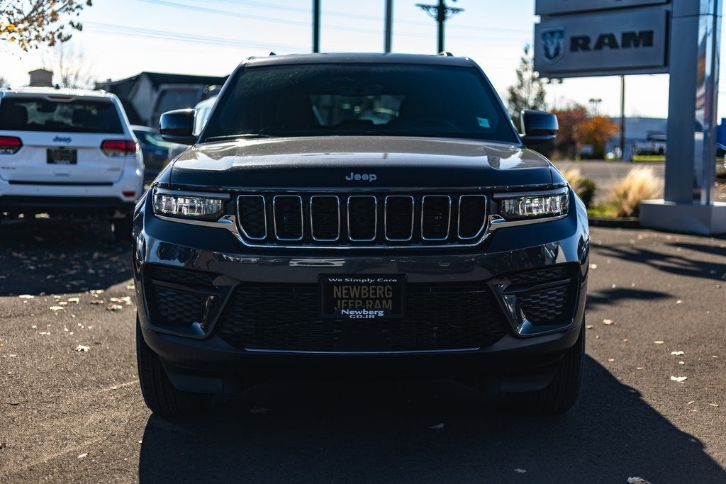 2025 Jeep Grand Cherokee GRAND CHEROKEE LAREDO X 4X4