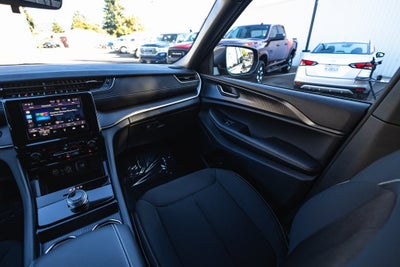 2025 Jeep Grand Cherokee GRAND CHEROKEE LAREDO X 4X4