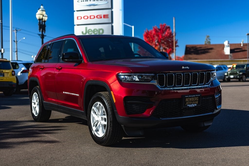 2025 Jeep Grand Cherokee GRAND CHEROKEE LAREDO X 4X4