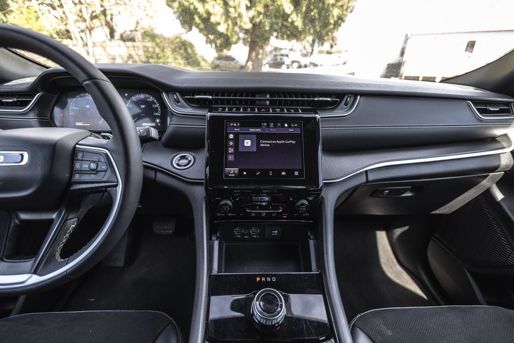 2024 Jeep Grand Cherokee L Altitude 4x4