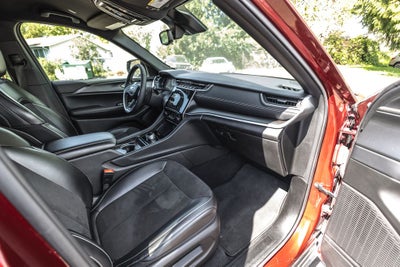 2024 Jeep Grand Cherokee L Altitude 4x4