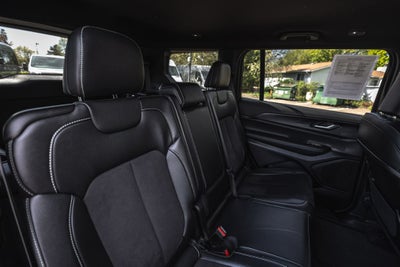 2024 Jeep Grand Cherokee L Altitude 4x4