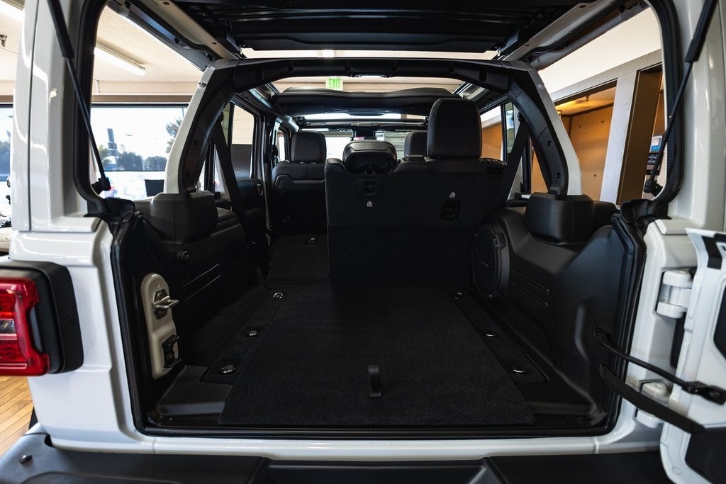 2025 Jeep Wrangler WRANGLER 4-DOOR RUBICON 392