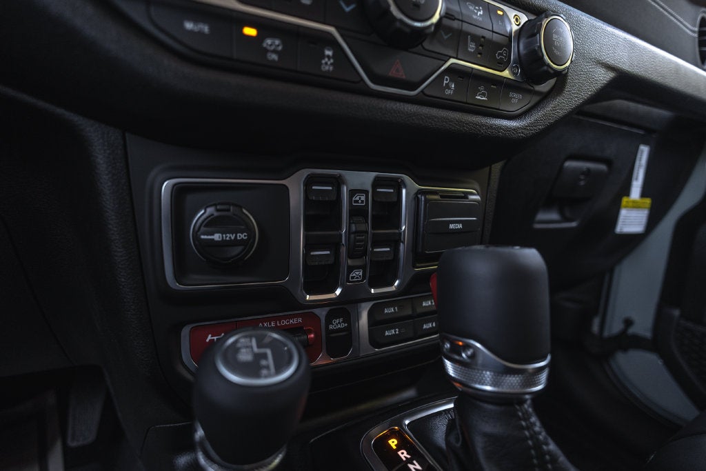2027 Jeep Wrangler WRANGLER 4-DOOR MOAB