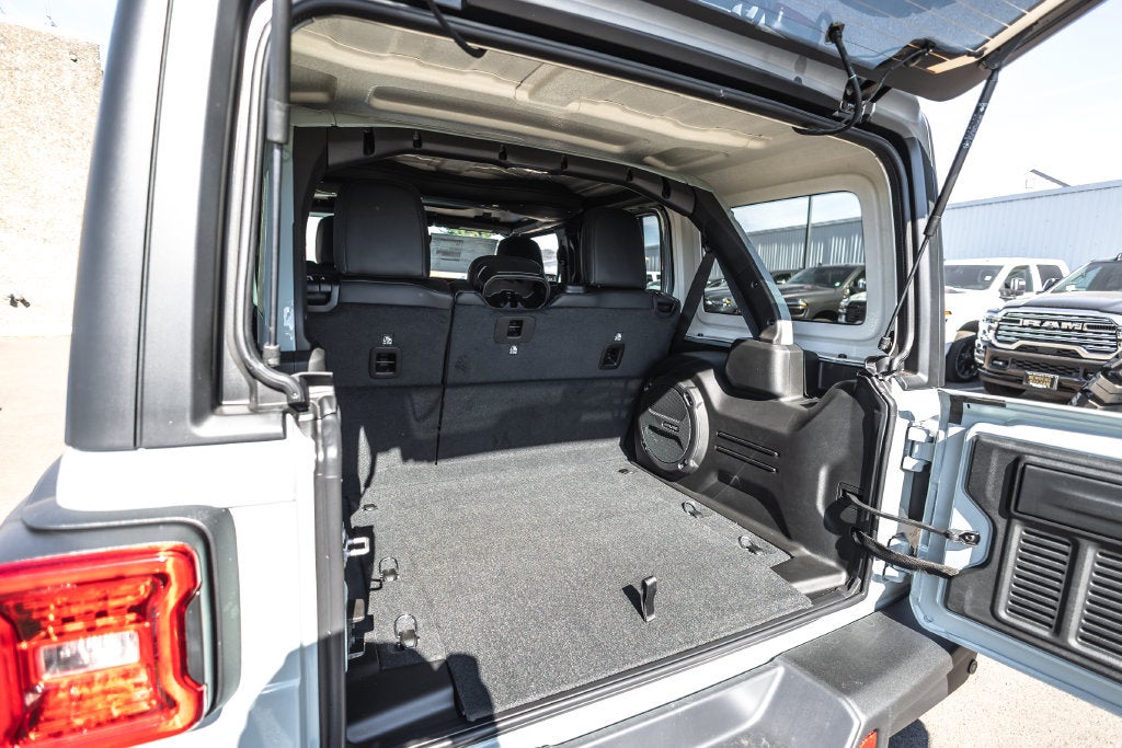 2027 Jeep Wrangler WRANGLER 4-DOOR MOAB