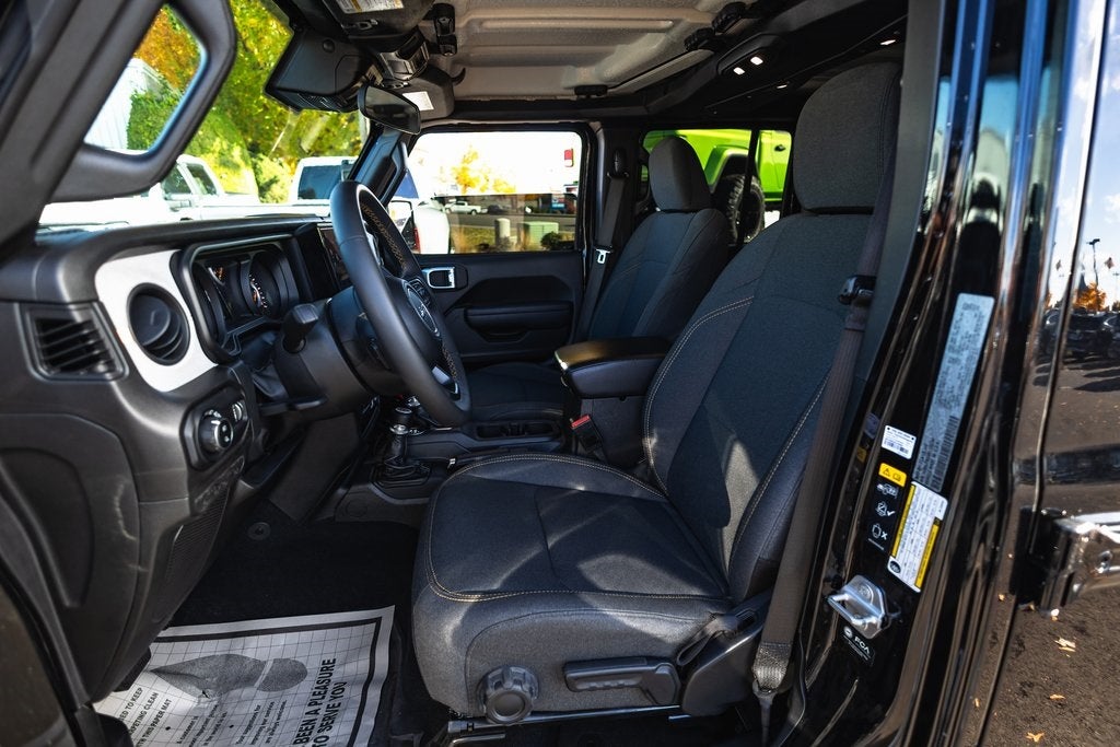 2024 Jeep Gladiator Sport S