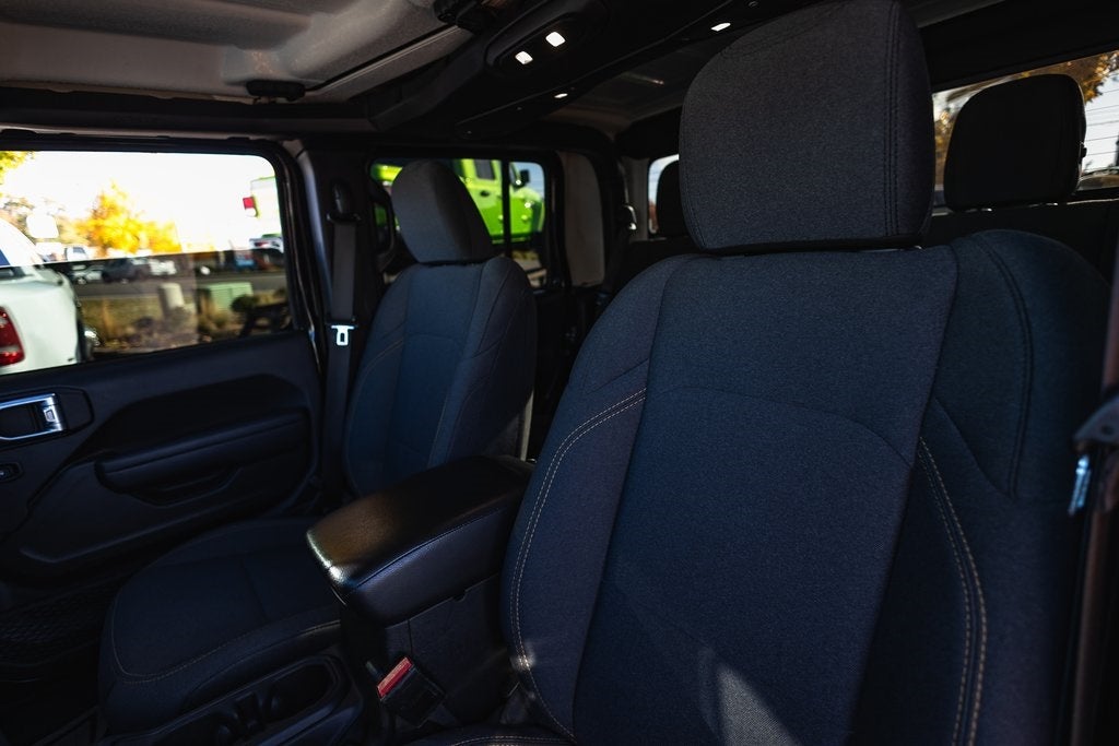 2024 Jeep Gladiator Sport S