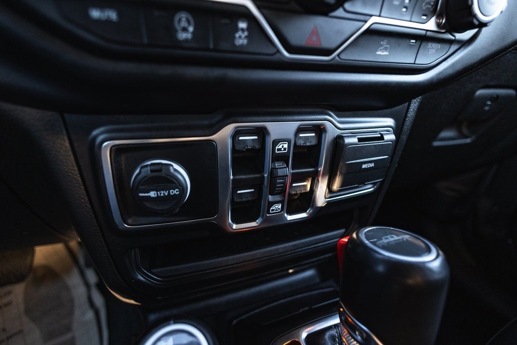 2023 Jeep Gladiator Overland 4x4