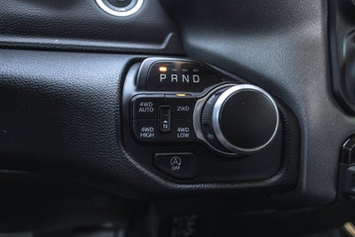 2020 RAM 1500 Big Horn Crew Cab 4x4 5'7' Box