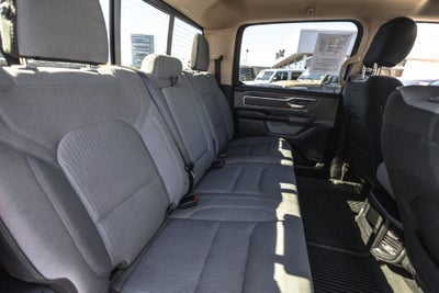 2020 RAM 1500 Big Horn Crew Cab 4x4 5'7' Box