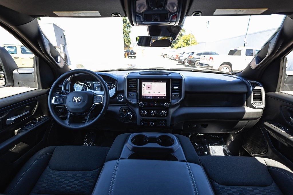 2026 RAM Ram 1500 RAM 1500 TRADESMAN CREW CAB 4X4 5'7' BOX