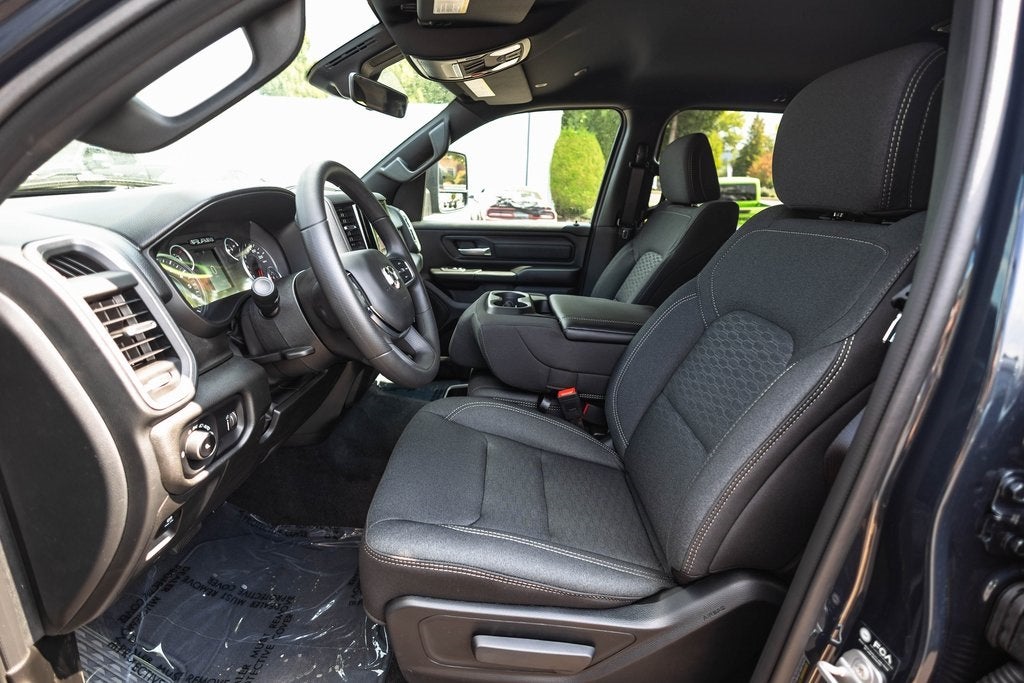 2026 RAM Ram 1500 RAM 1500 TRADESMAN CREW CAB 4X4 5'7' BOX