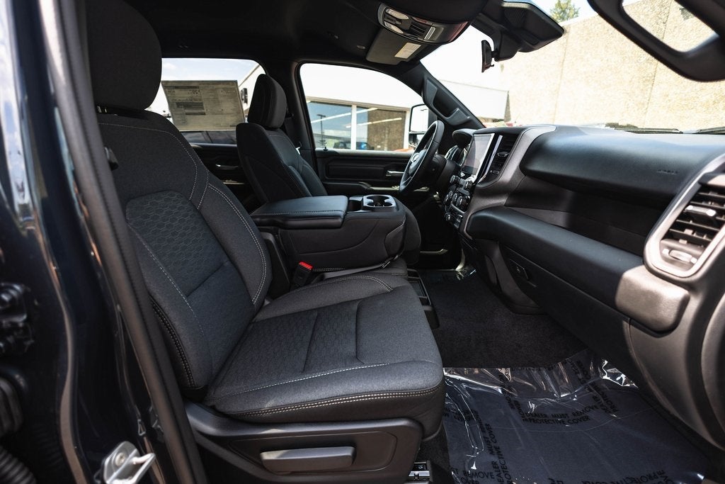 2026 RAM Ram 1500 RAM 1500 TRADESMAN CREW CAB 4X4 5'7' BOX