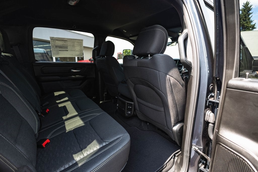 2026 RAM Ram 1500 RAM 1500 TRADESMAN CREW CAB 4X4 5'7' BOX