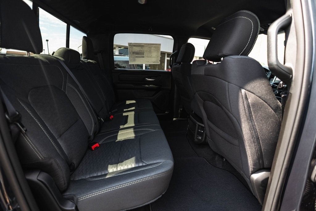 2026 RAM Ram 1500 RAM 1500 TRADESMAN CREW CAB 4X4 5'7' BOX