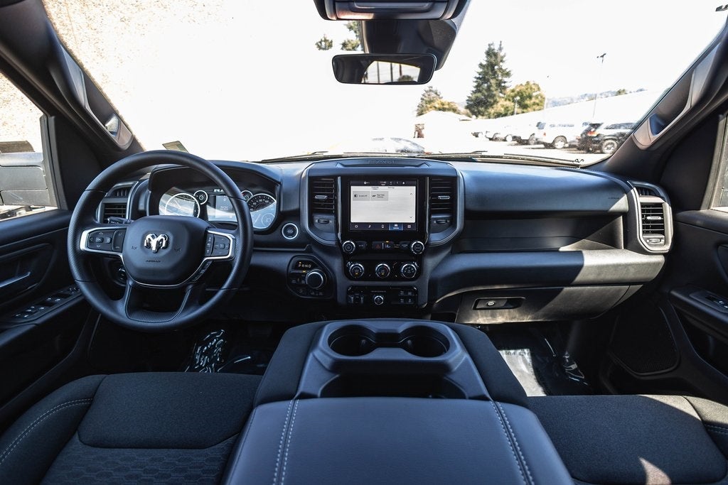 2026 RAM Ram 1500 RAM 1500 TRADESMAN CREW CAB 4X4 5'7' BOX