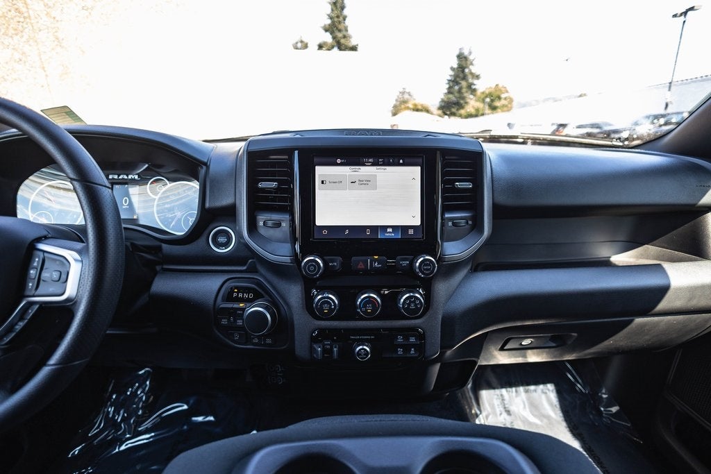 2026 RAM Ram 1500 RAM 1500 TRADESMAN CREW CAB 4X4 5'7' BOX