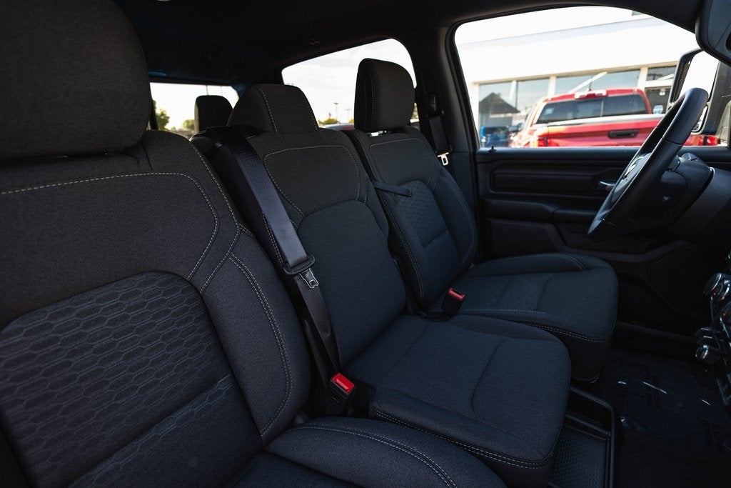 2026 RAM Ram 1500 RAM 1500 TRADESMAN CREW CAB 4X4 5'7' BOX