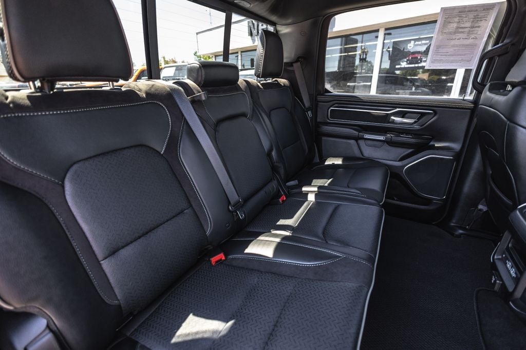 2024 RAM 1500 Laramie Crew Cab 4x4 5'7' Box