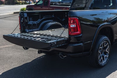 2026 RAM Ram 1500 RAM 1500 LARAMIE CREW CAB 4X4 6'4' BOX