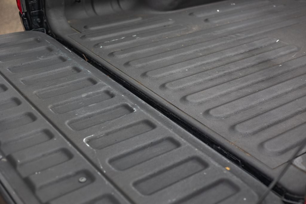 2019 RAM 1500 Laramie Crew Cab 4x4 6'4' Box