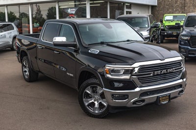 2019 RAM 1500 Laramie Crew Cab 4x4 6'4' Box