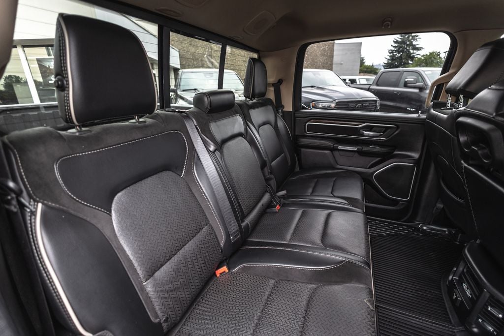 2019 RAM 1500 Laramie Crew Cab 4x4 6'4' Box