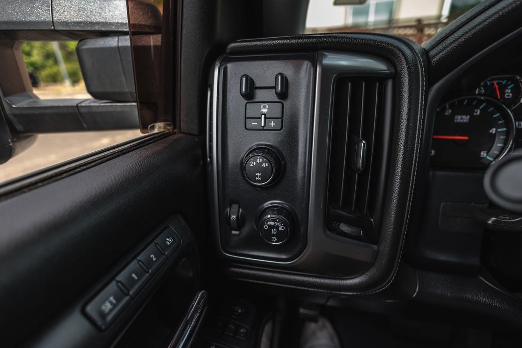 2015 Chevrolet Silverado 2500HD Built After Aug 14 LTZ