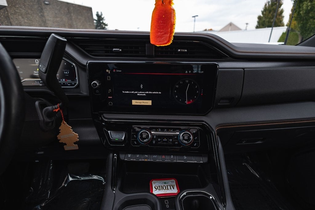 2024 GMC Sierra 2500HD 4WD Crew Cab Standard Bed AT4