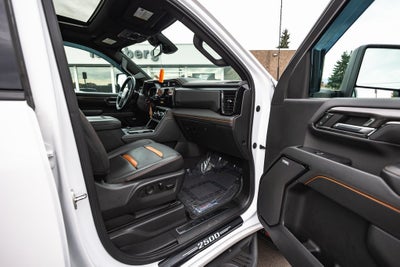 2024 GMC Sierra 2500HD 4WD Crew Cab Standard Bed AT4