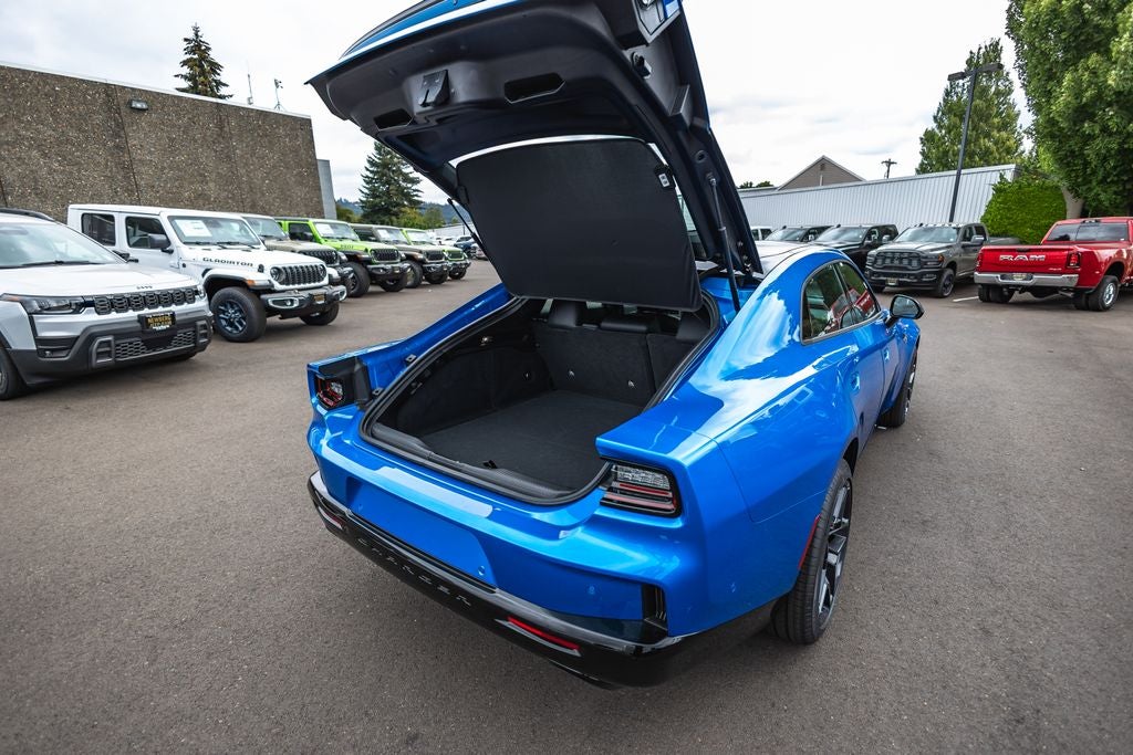 2027 Dodge Charger CHARGER SCAT PACK 4-DOOR AWD
