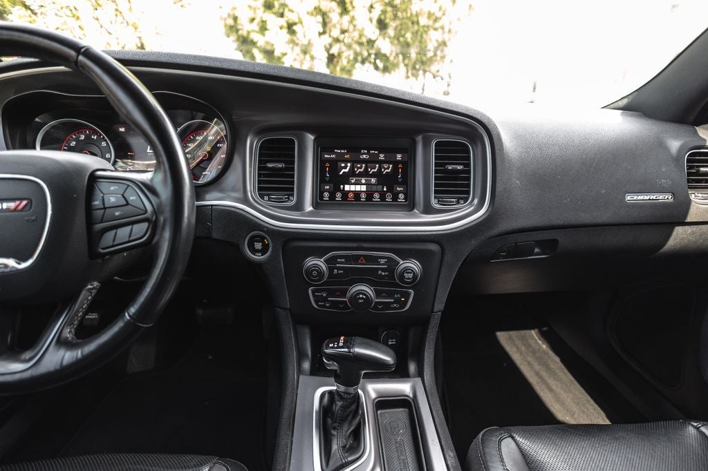 2022 Dodge Charger SXT RWD